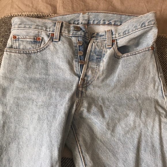 Levi’s Wedgie Fit - Picture 2 of 4